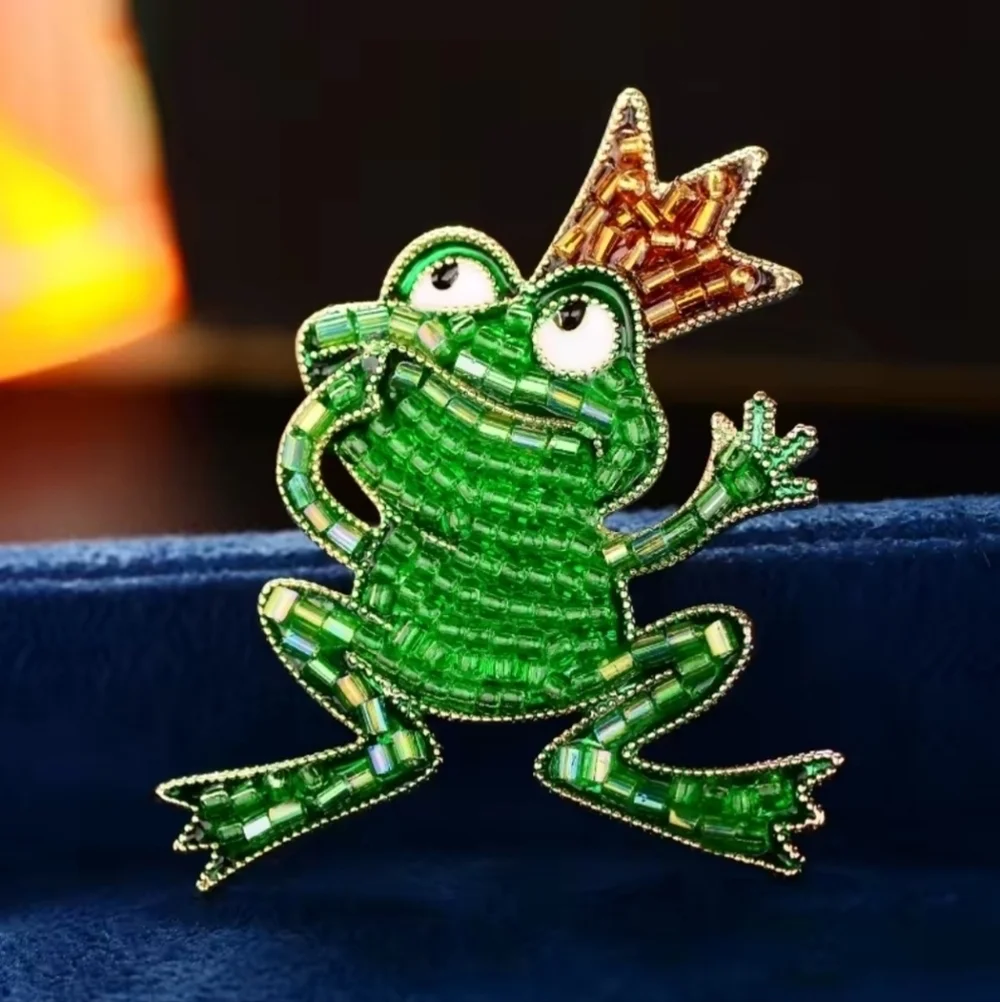 VQ Frog Brooch
